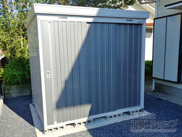 宮崎県日向市のの物置・屋外倉庫 ネクスタ 一般型 2210×1790×2075 NXN-40S-PG 施工例