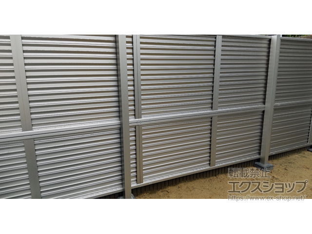 宮城県仙台市ののフェンス・柵 ミエーネフェンス 目隠しルーバータイプ 2段支柱 自立建て用 施工例