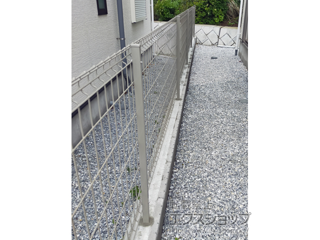 神奈川県横須賀市ののフェンス・柵 イーネットフェンス 3F型　自由柱施工 施工例