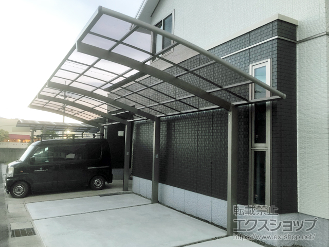 岡山県倉敷市ののカーポート ネスカR (ラウンドスタイル) 縦連棟 積雪〜20cm対応 施工例