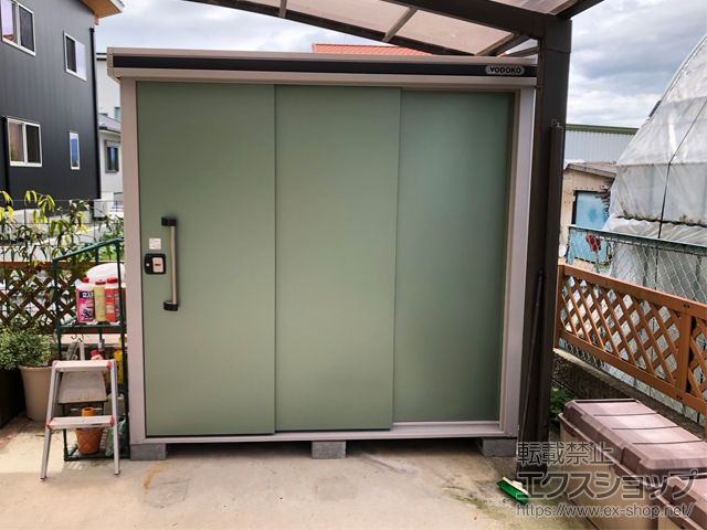 山梨県甲府市のの物置・屋外倉庫 エルモ 一般型 2220×820×2122 LMD-2208-EG 施工例