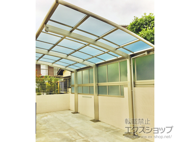 東京都八王子市ののカーポート レイナポートグランZ　3本柱仕様　積雪〜20cm対応 施工例