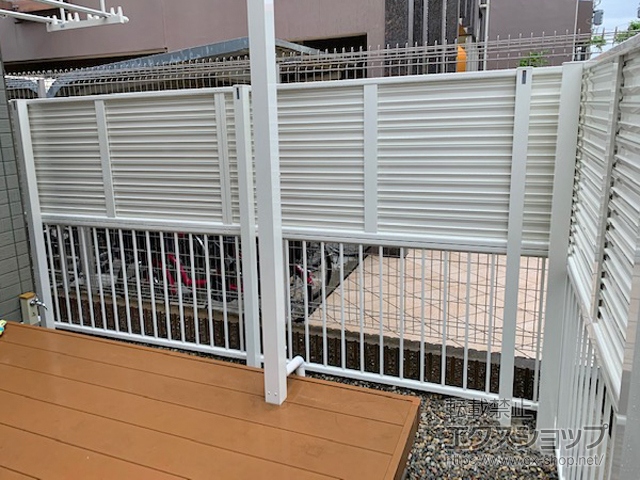 大阪府大阪市ののフェンス・柵 ミエーネ/ミエッタフェンス 2段支柱 自立建て用（パネル2段） 施工例