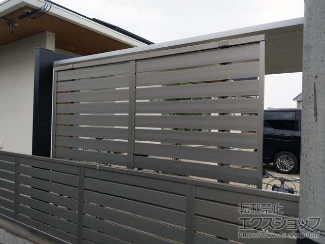 島根県出雲市ののフェンス・柵 モクハイフェンス アルミ色タイプ アルミ多段柱仕様（上段のみ） 施工例