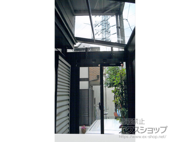 神奈川県横浜市ののテラス囲い・サンルーム サニージュ F型 床納まり ランマ無 積雪〜20cm対応 施工例