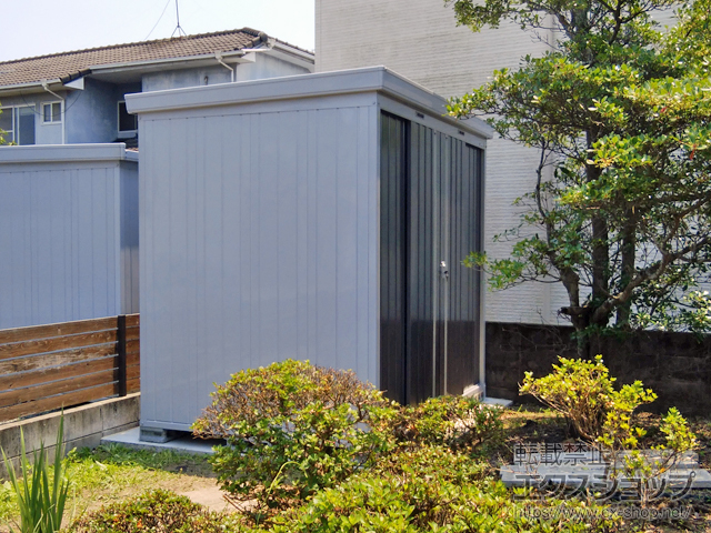 熊本県菊池市のの物置・屋外倉庫 ネクスタ 一般型 2630×1790×2375 NXN-50H-PG 施工例