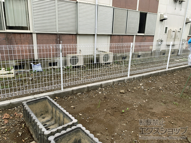 栃木県小山市ののフェンス・柵 イーネットフェンス 3F型 自由柱施工 施工例