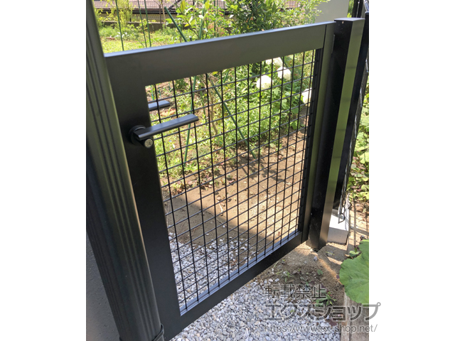 神奈川県鎌倉市のの門扉 アルメッシュ門扉 片開き 柱使用 施工例