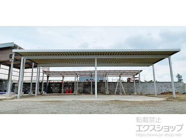 群馬県伊勢崎市ののカーポート カーポートSW 積雪50cm対応 4台用 横連棟 角6本柱 施工例