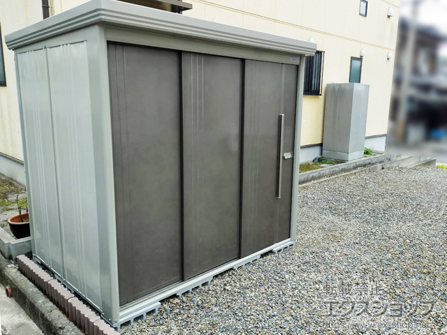 岡山県備前市のの物置・屋外倉庫 Mr.ストックマンダンディ 一般型 2200×1590×2110（ND-2215） ND-2215-B 施工例