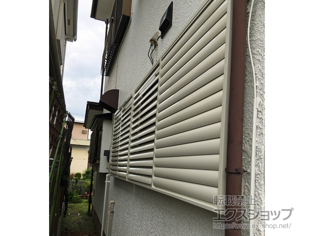 神奈川県小田原市のLIXIL リクシル（トステム）の面格子・窓格子 目隠し可動ルーバー 引違い窓用 施工例