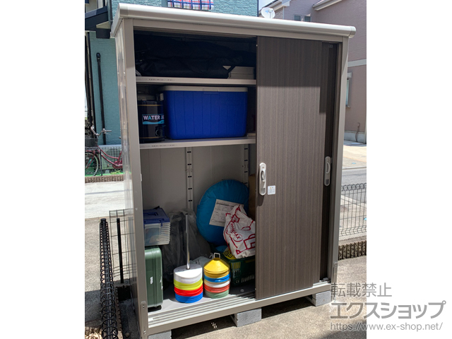 神奈川県高座郡寒川町のの物置・屋外倉庫 エスモ 一般型 1497×650×1959（ESE-1506A） ESE-1506A-DW 施工例