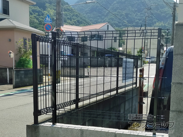 大分県別府市ののフェンス・柵 イーネットフェンス 3F型 自由柱施工 施工例