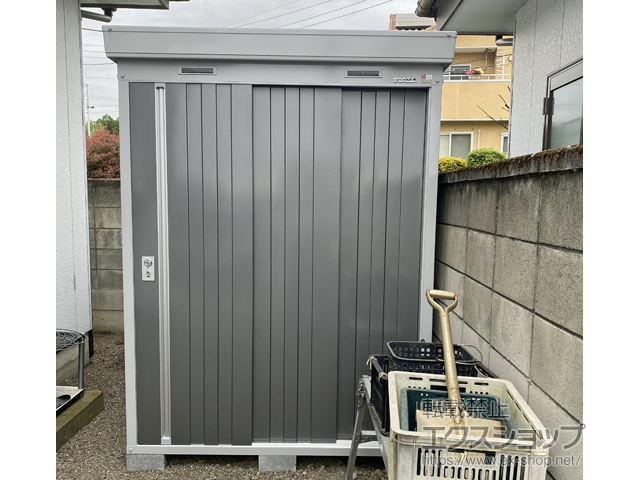 群馬県前橋市のの物置・屋外倉庫 ネクスタ 一般型 1530×2630×2075（NXN-41CS） NXN-41CS-PG 施工例