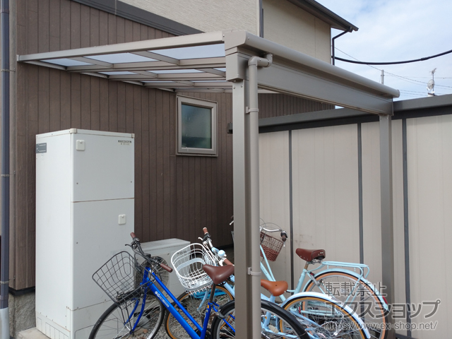 長野県佐久市ののテラス屋根 スピーネ F型 1500 テラスタイプ 単体 積雪〜50cm対応 施工例