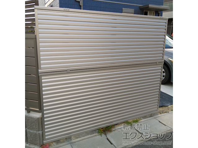 千葉県市原市ののフェンス・柵 ミエーネフェンス 目隠しルーバータイプ 2段支柱 自立建て用 施工例