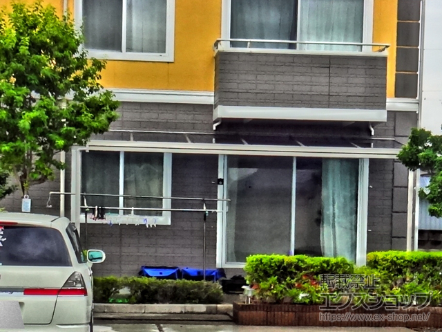 群馬県伊勢崎市ののテラス屋根 ソラリア F型 テラスタイプ 単体 積雪〜20cm対応 施工例