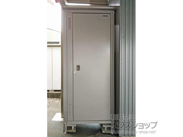 新潟県上越市のの物置・屋外倉庫 エスモ 一般型 800×750×1845（ESE-0807B） ESE-0807B-SS 施工例