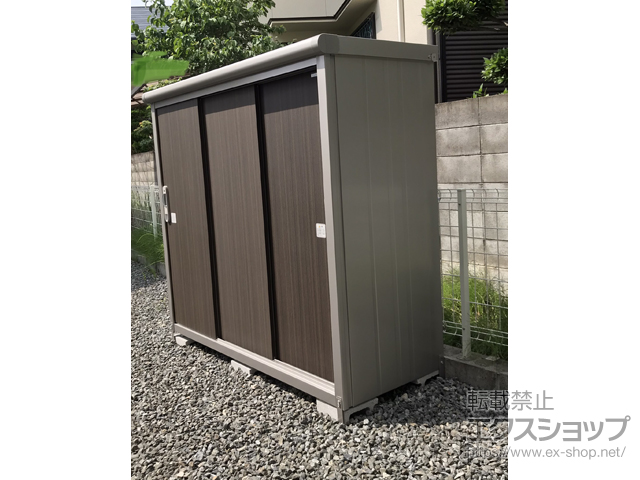 大阪府四條畷市のの物置・屋外倉庫 エスモ 一般型 1650×650×1501（ESE-1606E） ESE-1606E-DW 施工例