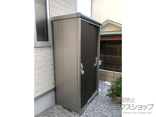 香川県高松市のの物置・屋外倉庫 エスモ 一般型 1050×650×1959(ESE-1006A) ESE-1006A-□□ 施工例