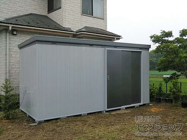 千葉県山武市のの物置・屋外倉庫 断熱物置 ネクスタプラス 扉タイプ 多雪地型 4420×2210×2375（NXP-98HT） NXP-98HT-PG 施工例