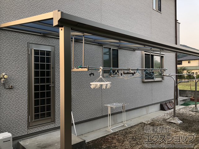 熊本県熊本市ののテラス屋根 ソラリア F型 テラスタイプ 単体 積雪〜20cm対応 施工例
