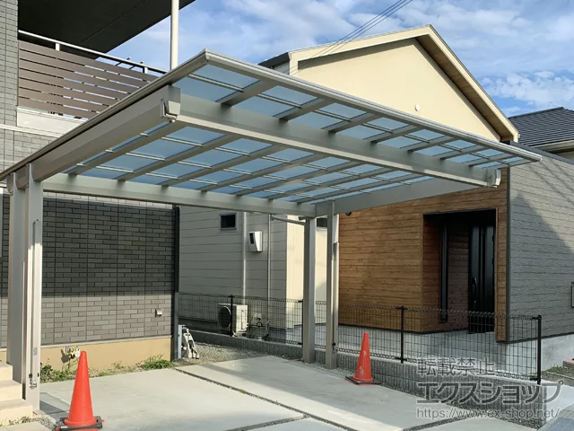 和歌山県和歌山市のYKKAPのカーポート エフルージュツインEX FIRST 後方支持タイプ 積雪〜20cm対応 施工例
