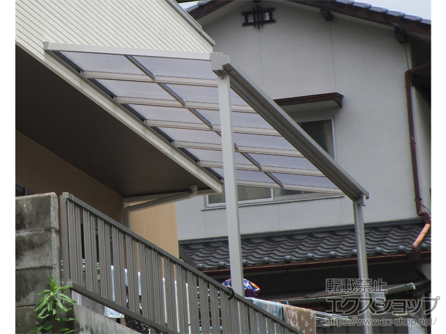 広島県大竹市ののテラス屋根 ソラリア F型 テラスタイプ 単体 積雪〜20cm対応 施工例