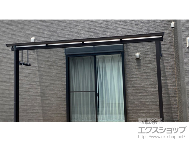群馬県北群馬郡吉岡町ののテラス屋根 ソラリア F型 テラスタイプ 単体 積雪〜20cm対応＋吊り下げ式固定物干し 施工例