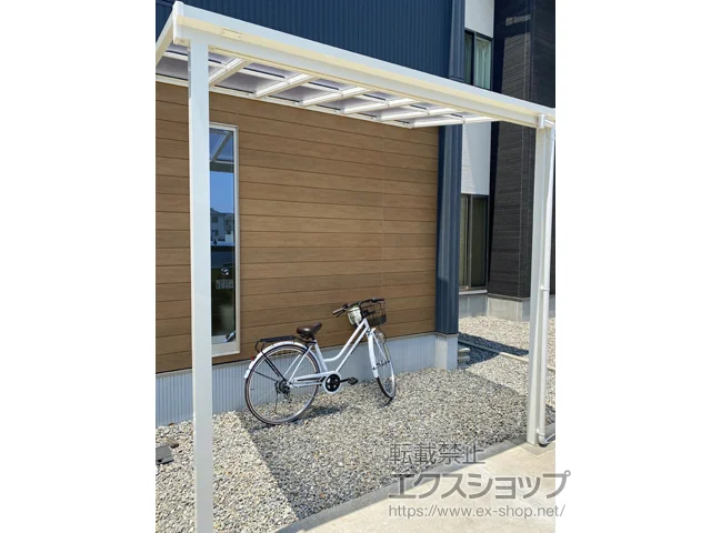 石川県野々市市のYKKAPのテラス屋根 ソラリア F型 3000 テラスタイプ 単体　積雪～100cm対応 施工例