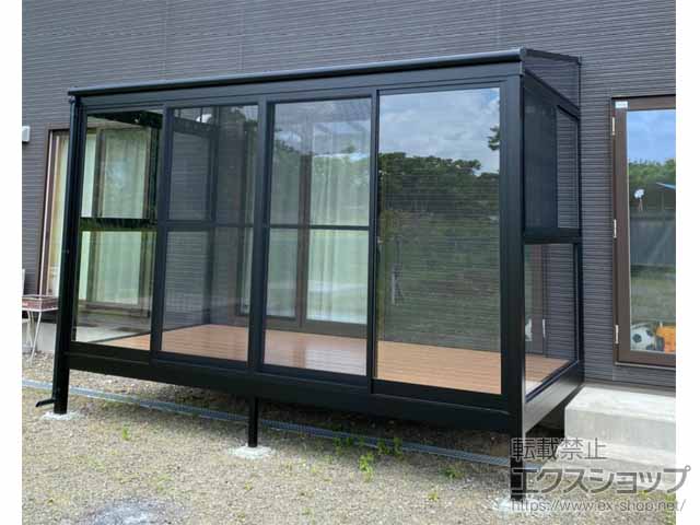 青森県三戸郡三戸町ののテラス囲い・サンルーム サニージュ F型 床納まり ランマ無 積雪〜50cm対応 施工例