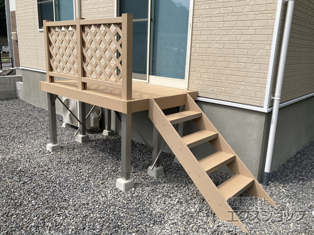 広島県広島市ののウッドデッキ リウッドデッキ 200 施工例