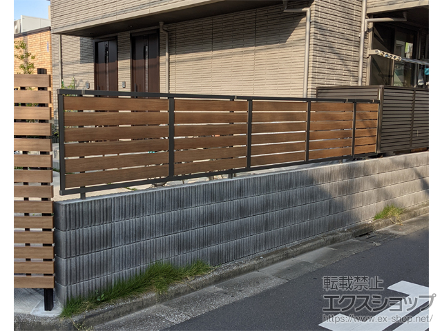 東京都葛飾区ののカーゲート、門扉、フェンス・柵 フェンスAB YS3型 横スリット3 木調カラー フリーポールタイプ 施工例