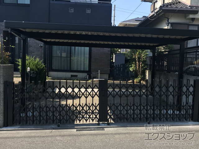 福島県いわき市ののカーゲート ニューハピネスHG 両開き 傾斜・ペットガードタイプ 581W 施工例