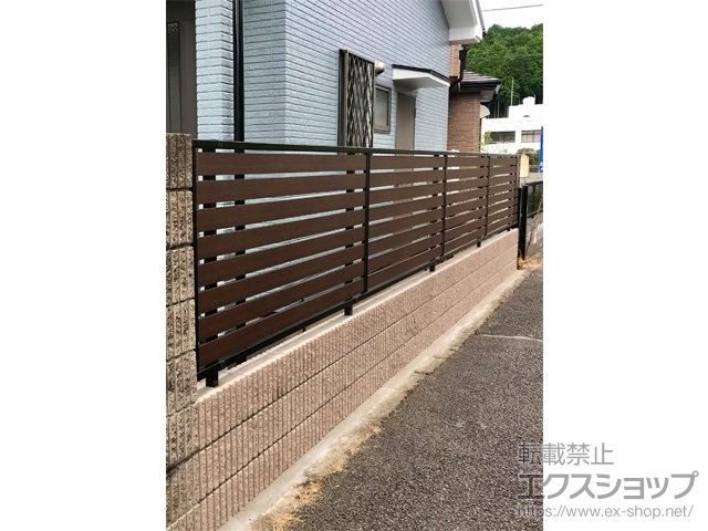 東京都青梅市ののフェンス・柵 モクアルフェンス 　横板タイプ　自由柱施工 施工例