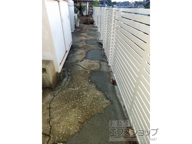 神奈川県横浜市ののフェンス・柵 フェンスAB YS2型 横スリット2 アルミカラー フリーポールタイプ 施工例