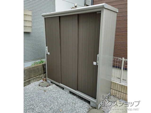 埼玉県上尾市のヨドコウの物置・収納・屋外倉庫 エスモ 一般型 1797×650×1959 ESE-1806A-DW 施工例