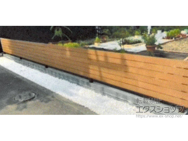 北海道砂川市ののフェンス・柵 プラド/plus(プラス）フェンス 高尺仕様 隙間10mm 施工例