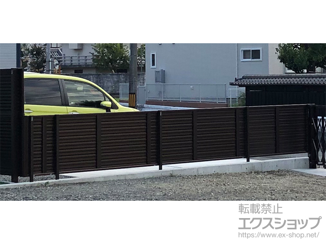 山梨県中央市ののフェンス・柵 ミエーネフェンス 目隠しルーバータイプ 自由柱施工 施工例