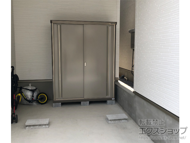 東京都江戸川区のの物置・屋外倉庫 ナイソーシスター　1520×580×1903 KMW-156E-P-NG 施工例