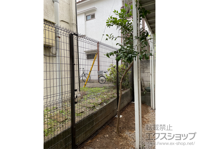東京都板橋区ののフェンス・柵 メッシュフェンスG10 自由柱施工 施工例