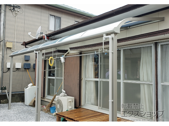 宮崎県宮崎市ののテラス屋根 ソラリア R型 テラスタイプ 連棟 積雪〜20cm対応 施工例