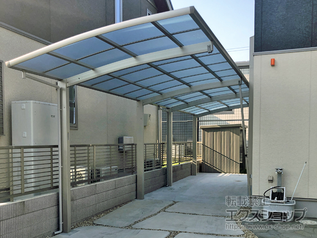 群馬県前橋市ののカーポート レイナポートグラン 縦連棟　積雪〜20cm対応 施工例