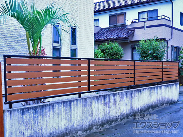 栃木県小山市ののフェンス・柵 モクアルフェンス 横板タイプ 自由柱施工 施工例