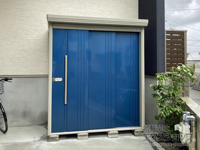 大阪府箕面市のの物置・屋外倉庫 Mr.ストックマンダンディ 一般型 1832×890×2110 ND-1808-DB 施工例