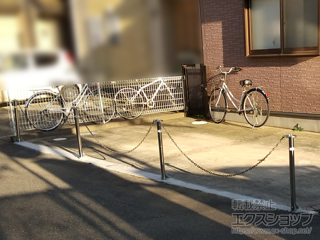 千葉県四街道市ののカーゲート スペースガードF48型 取外し式 フタ付き・南京錠付き 施工例