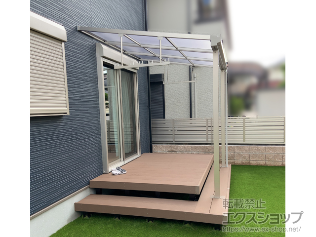 奈良県橿原市ののテラス屋根 ソラリア F型 テラスタイプ 単体 積雪〜20cm対応＋吊り下げ式固定物干し ワイド 施工例