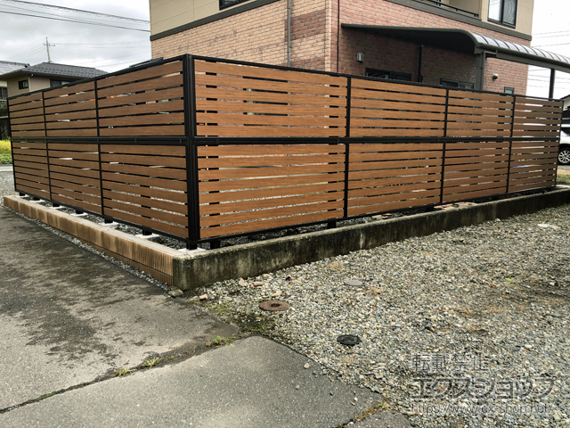 長野県上伊那郡辰野町ののフェンス・柵 モクアルフェンス 横板タイプ 2段支柱 自立建て用　 施工例