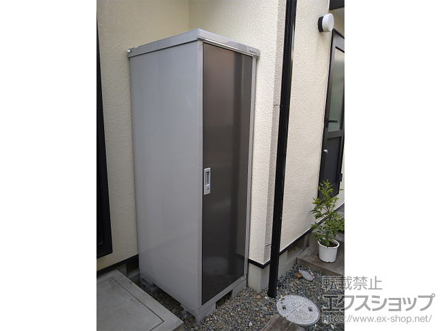 兵庫県神戸市のの物置・屋外倉庫 アイビーストッカー 600×755×1903 BJX-067E-PG 施工例