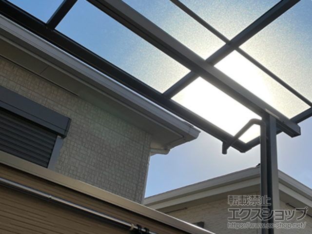 大阪府枚方市ののバルコニー・ベランダ屋根 ソラリア F型 屋根タイプ 単体 積雪〜20cm対応 施工例